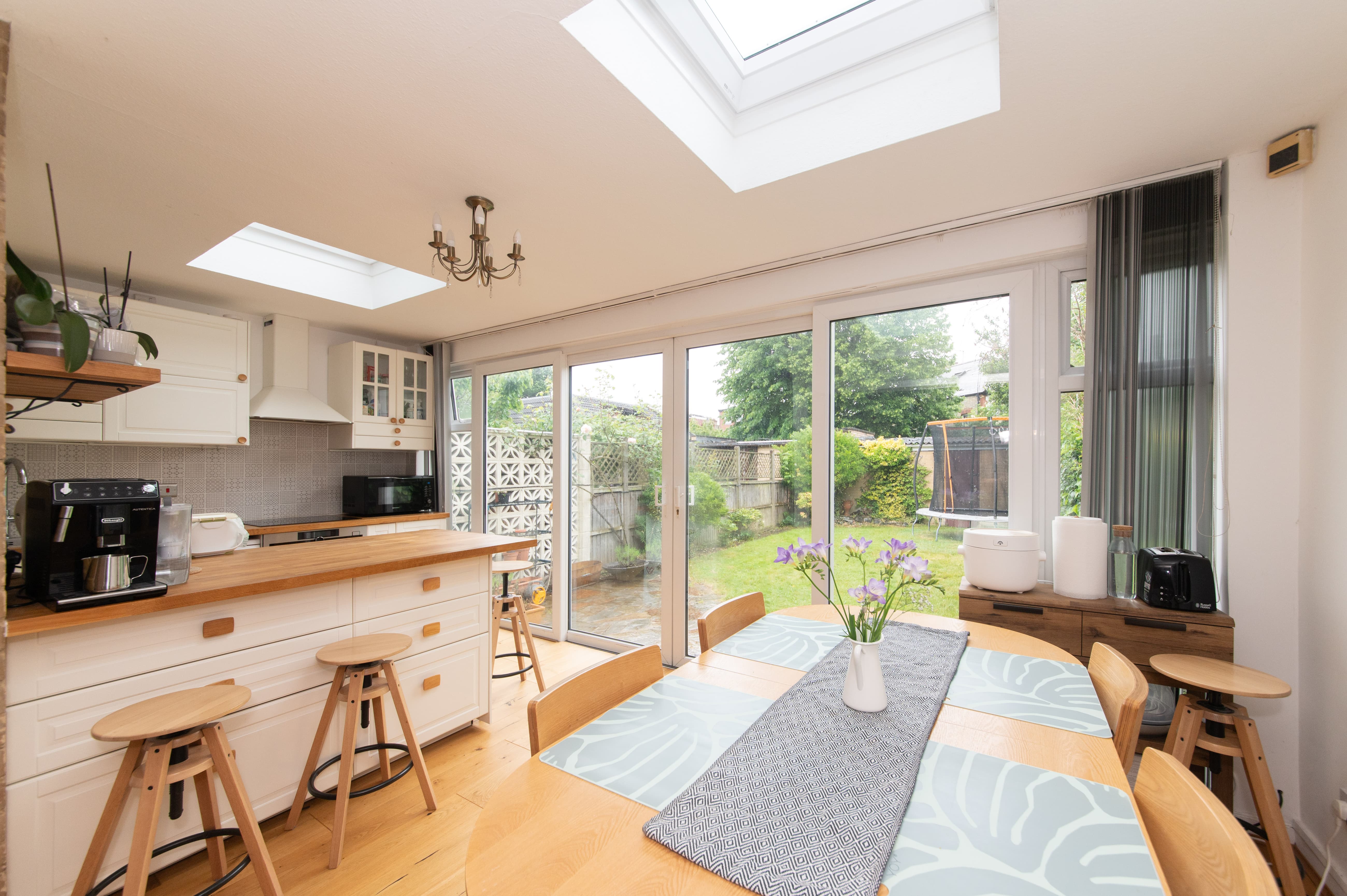 Bow Lane, London, London, N12 0JL