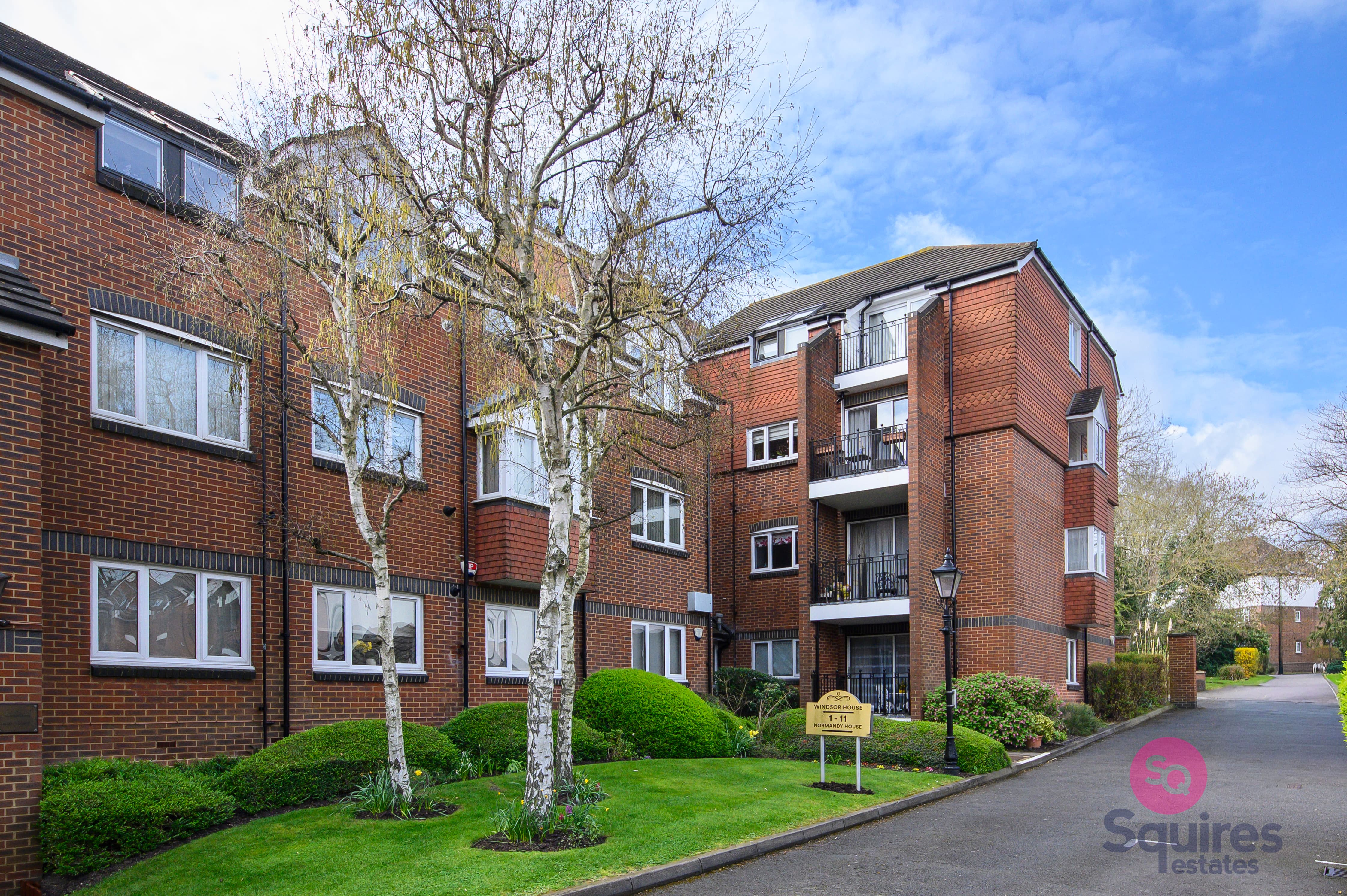 Regency Crescent, Windsor House, NW4