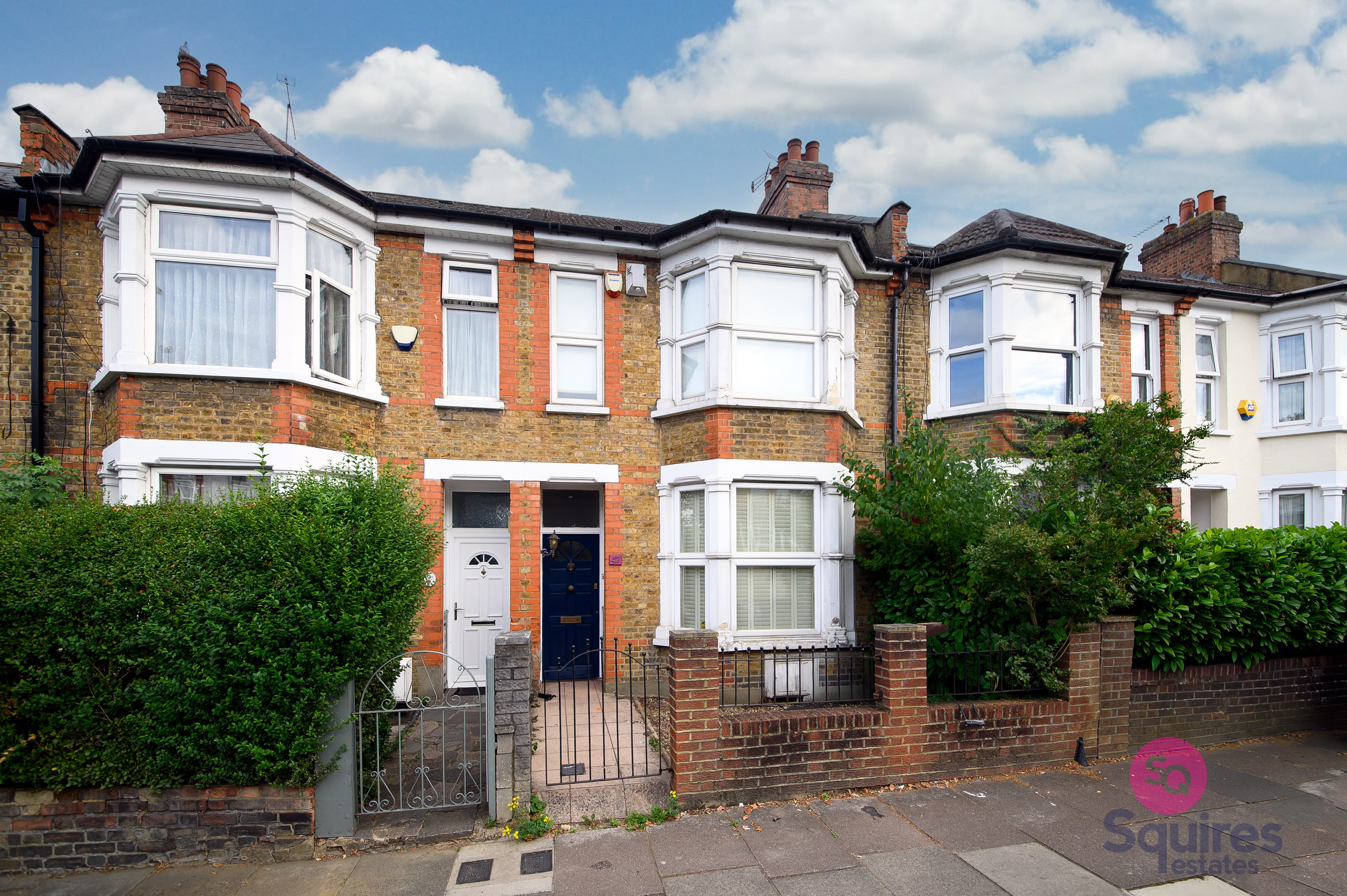 Squires Lane, London, N3