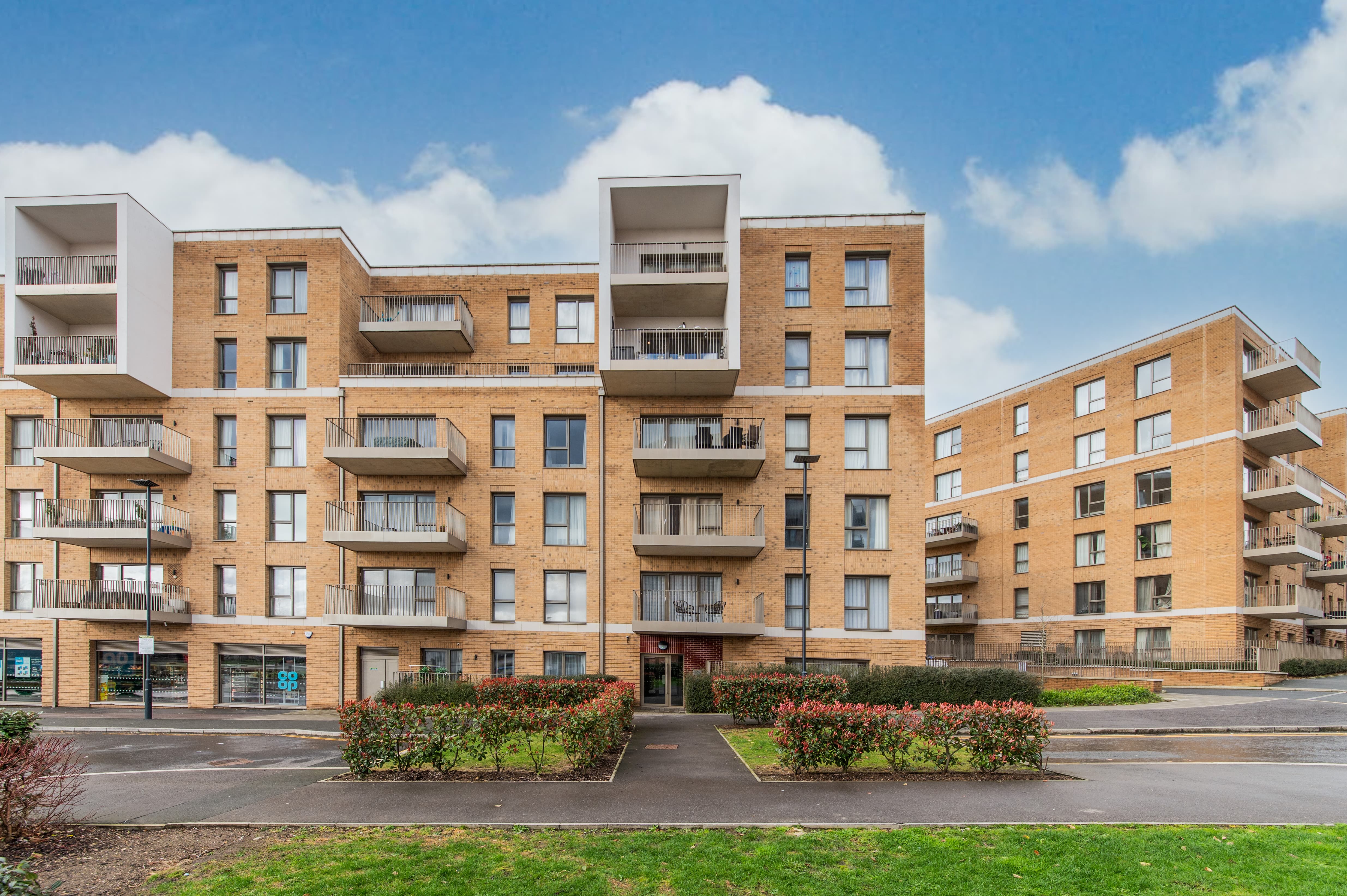 Bittacy Hill, Foxglove Apartments, NW7