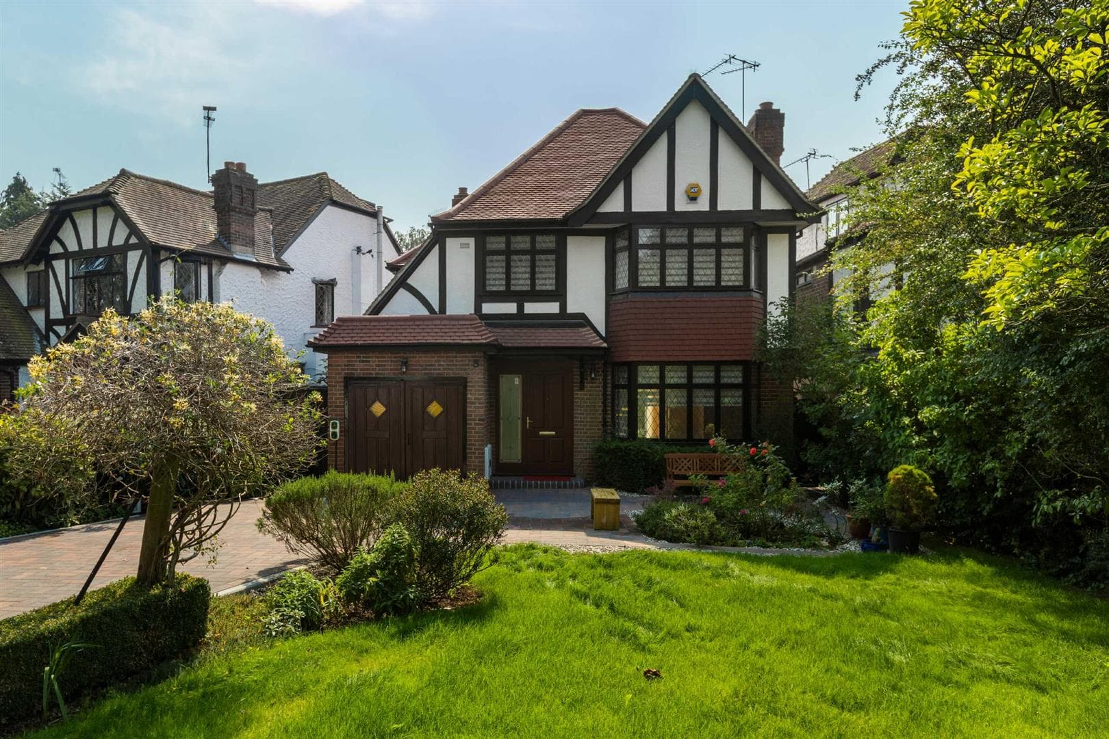 Canons Drive, Edgware, Middlesex, HA8 7RG