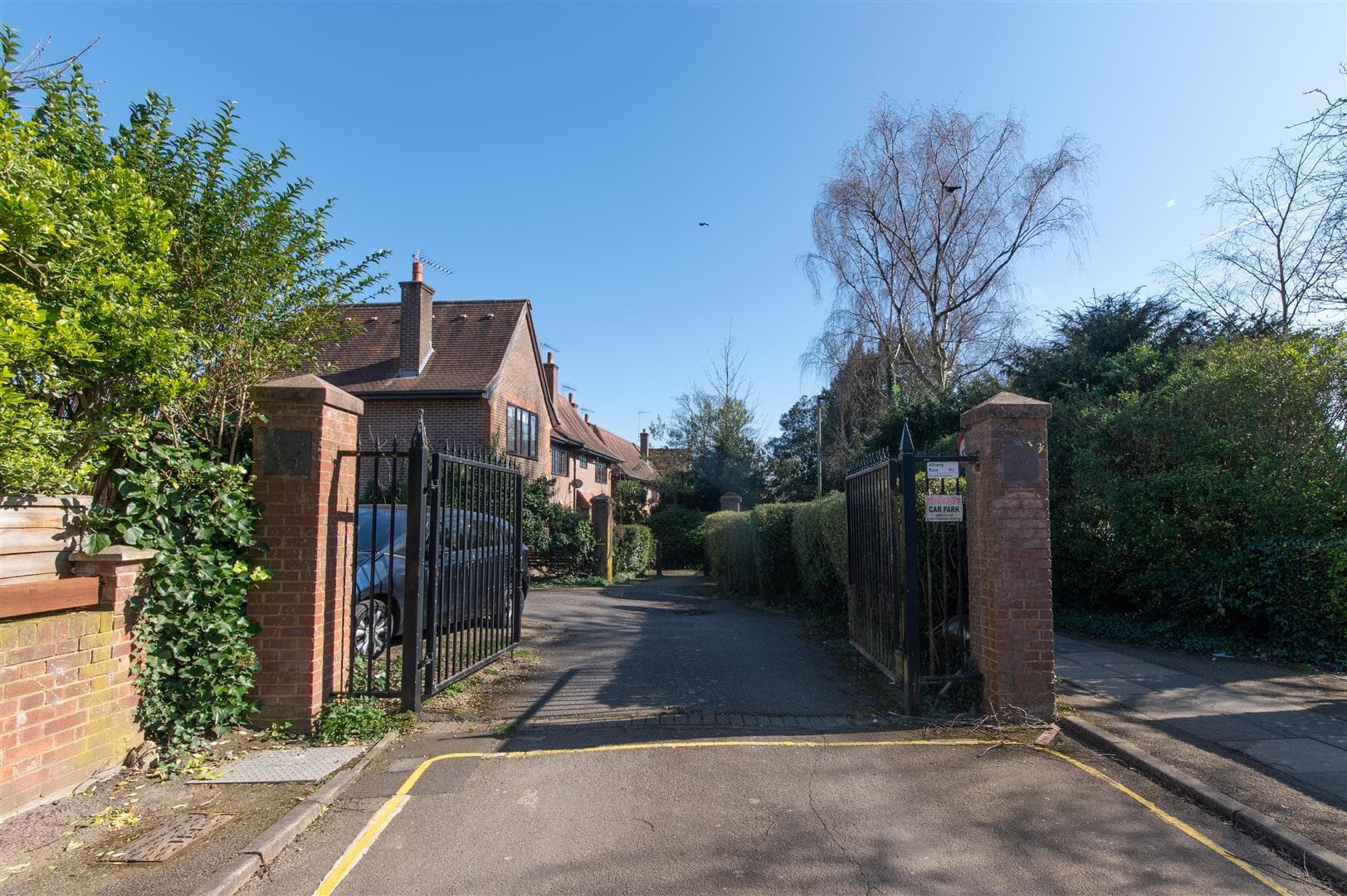 The Causeway, London, N2