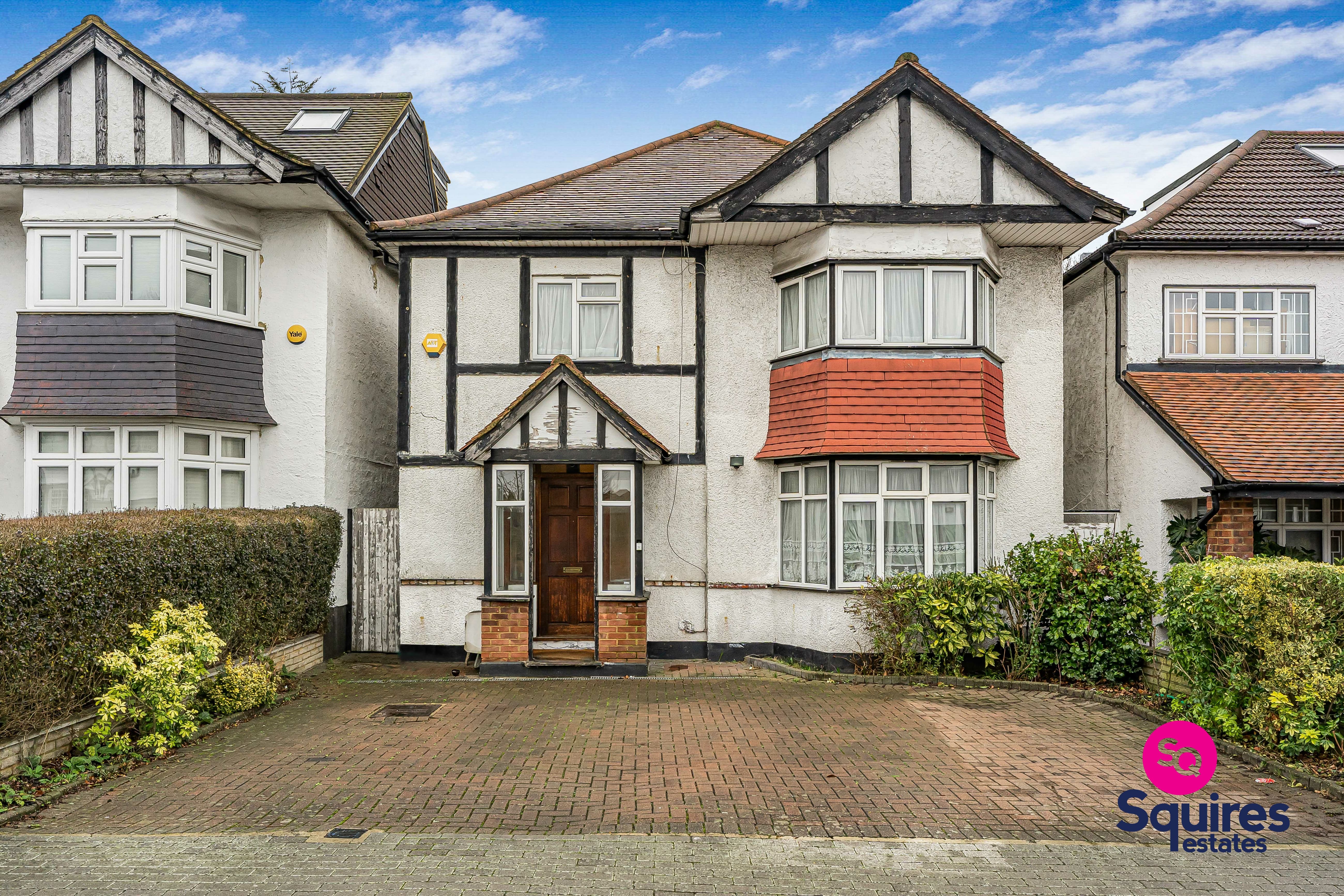 Cheyne Walk, London, NW4