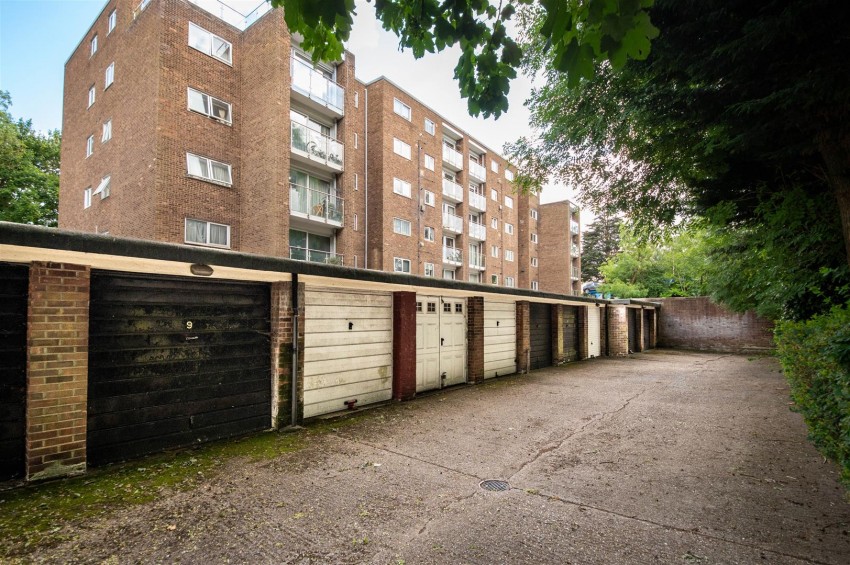 Images for Garrick Park, Hendon, London EAID:squiresapi BID:3