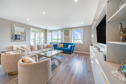 View Full Details for Medawar Drive, Mill Hill, London - EAID:squiresapi, BID:2