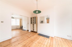 View Full Details for Squires Lane, Finchley - EAID:squiresapi, BID:1