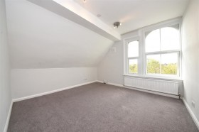 View Full Details for Oakleigh Road South, New Southgate, London - EAID:squiresapi, BID:1